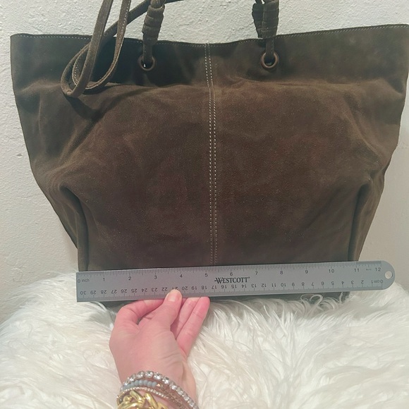 Suede Olive Green Leather Tote Snap Closure 1 zip & 2 pocket areas inside NWT - Picture 3 of 10